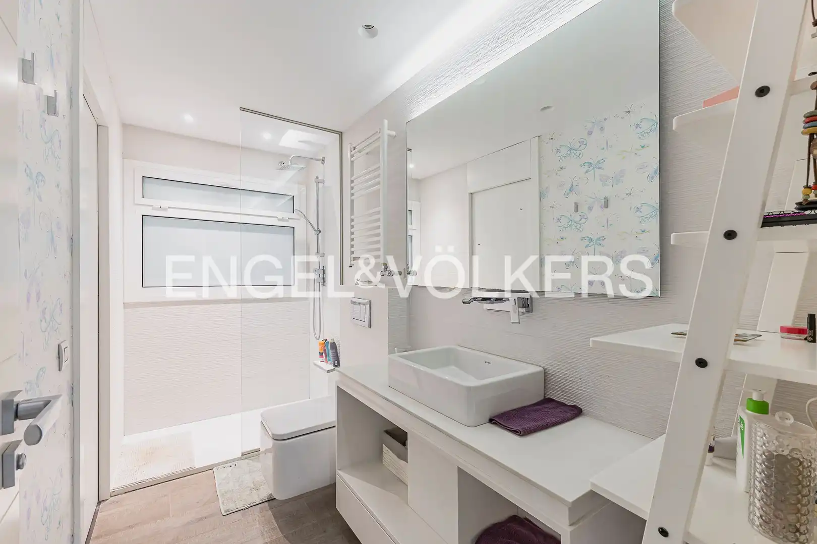 Baño de Piso en venta en Barcelona con Aire acondicionado, Calefacción y Jardín privado