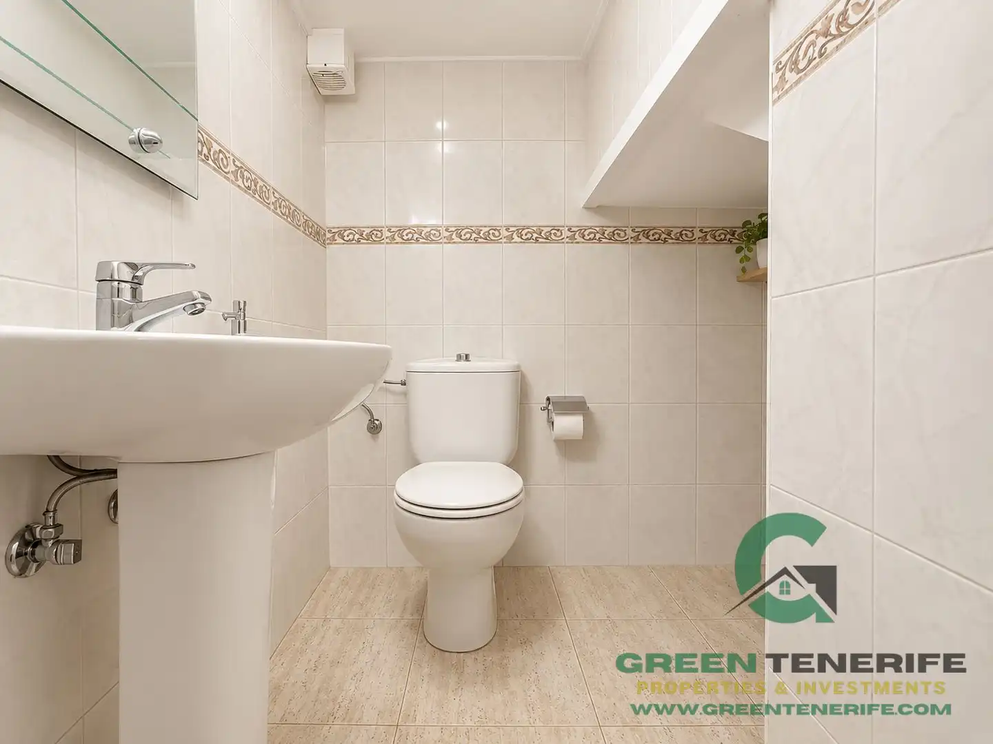 Bathroom of Flat for sale in Adeje  with Terrace and Storage room