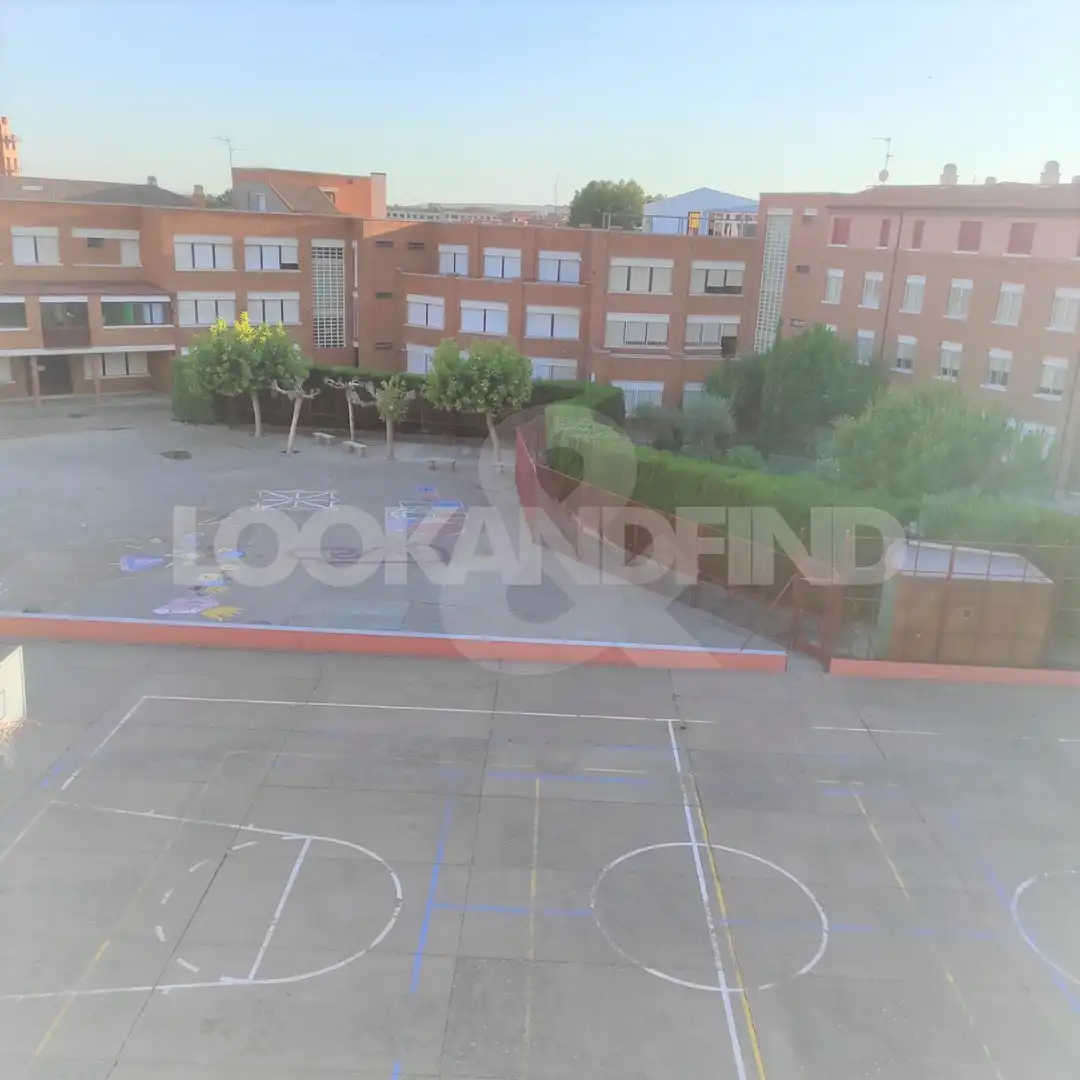 Parking of Flat for rent in Salamanca  with Heating, Parquet flooring and Furnished