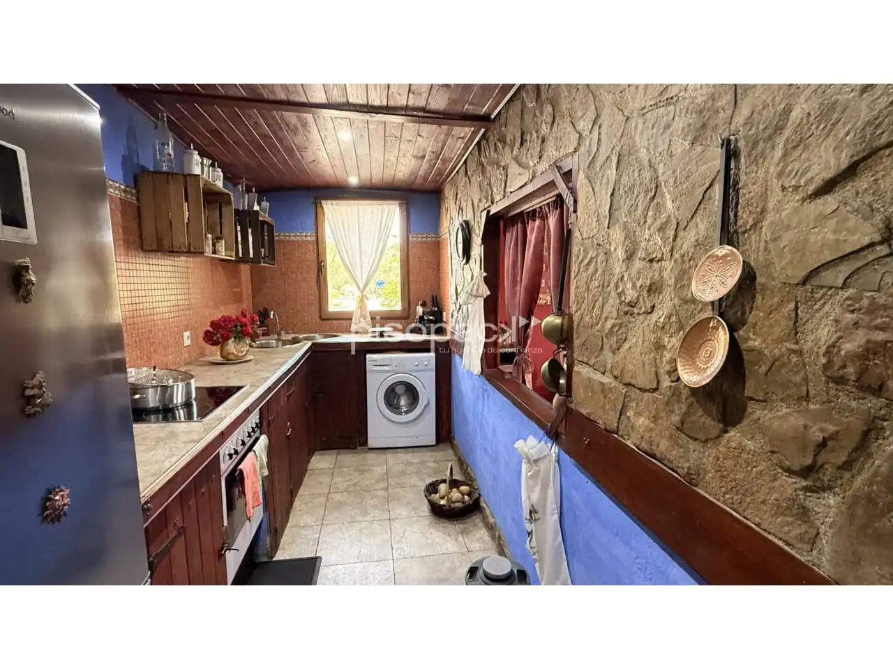 Cuina de Casa o xalet en venda en Undués de Lerda amb Calefacció, Jardí privat i Parquet