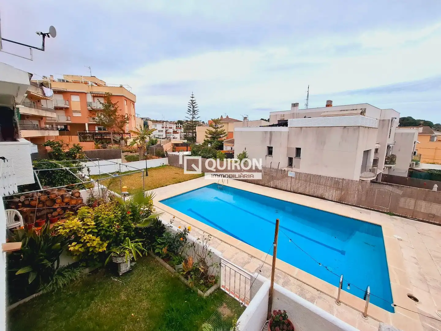Piscina de Casa adosada en venda en Calafell amb Aire condicionat, Calefacció i Terrassa