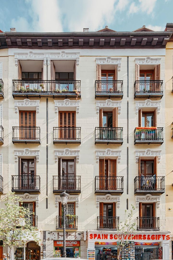 Exterior view of Flat for sale in  Madrid Capital  with Air Conditioner, Heating and Furnished