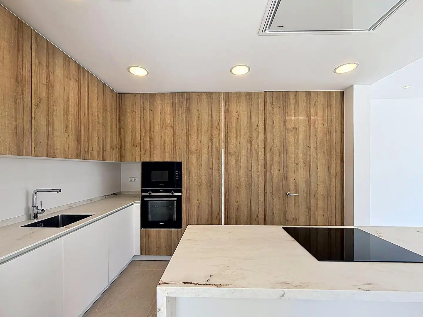Chalet con piscina en venta en Cumbre del Sol, imagen 7