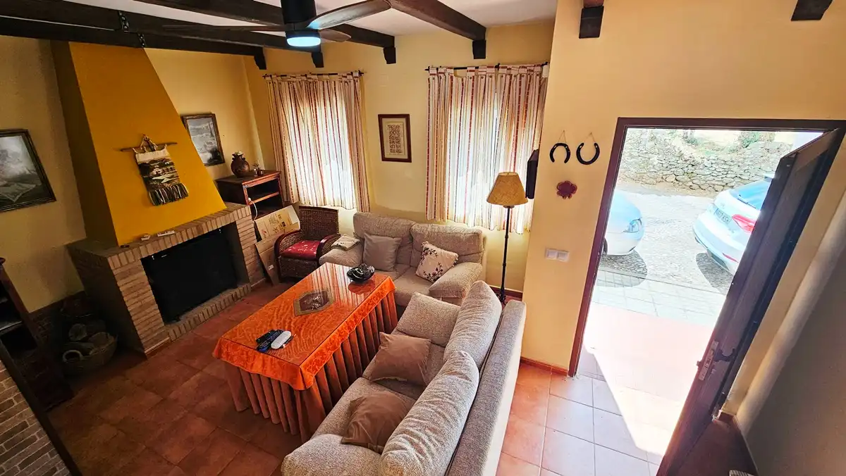 Sala de estar de Casa adosada en venta en Cortelazor con Trastero, Amueblado y Balcón