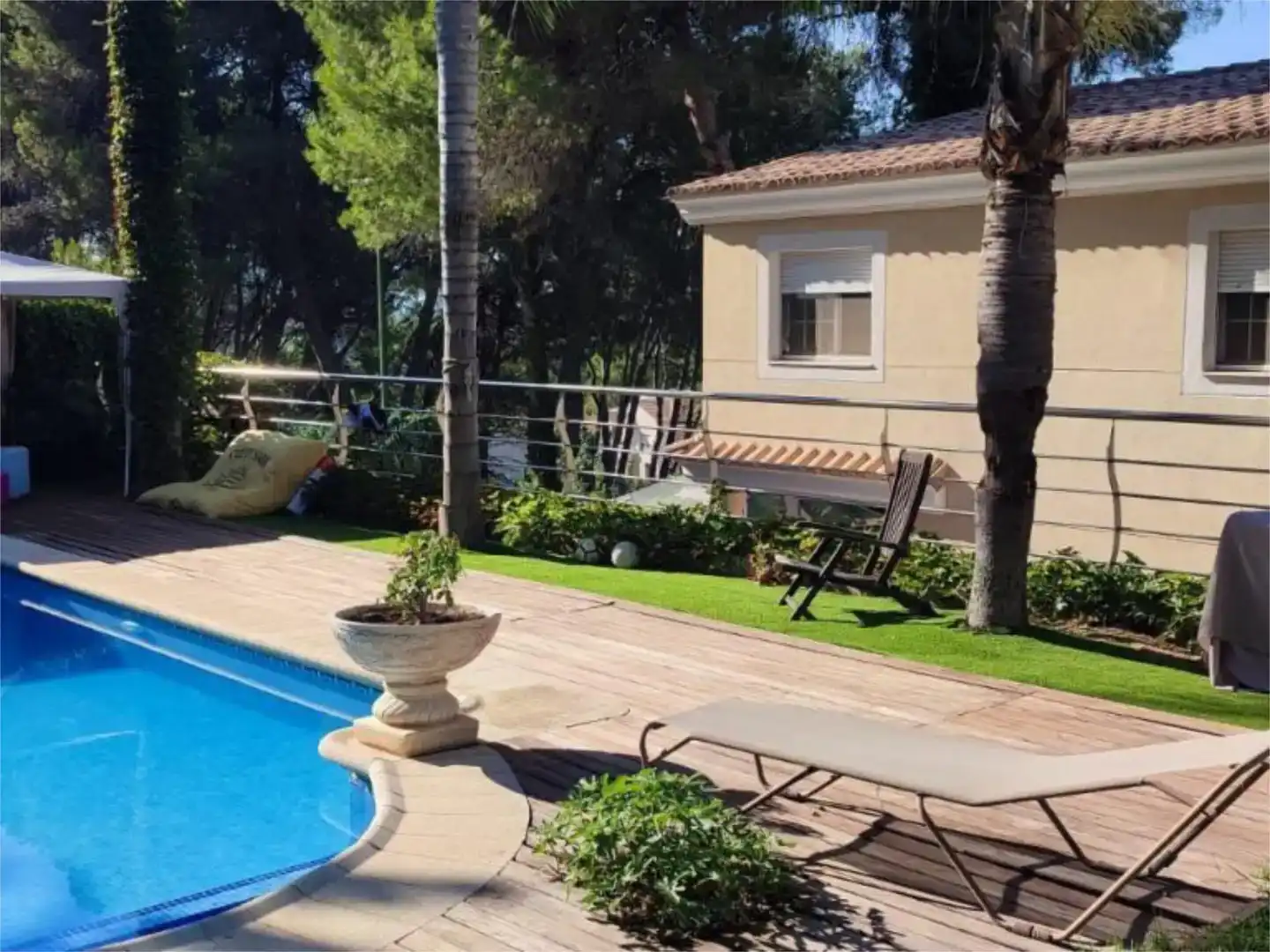 Piscina de Pis en venda en Godelleta amb Aire condicionat, Jardí privat i Parquet