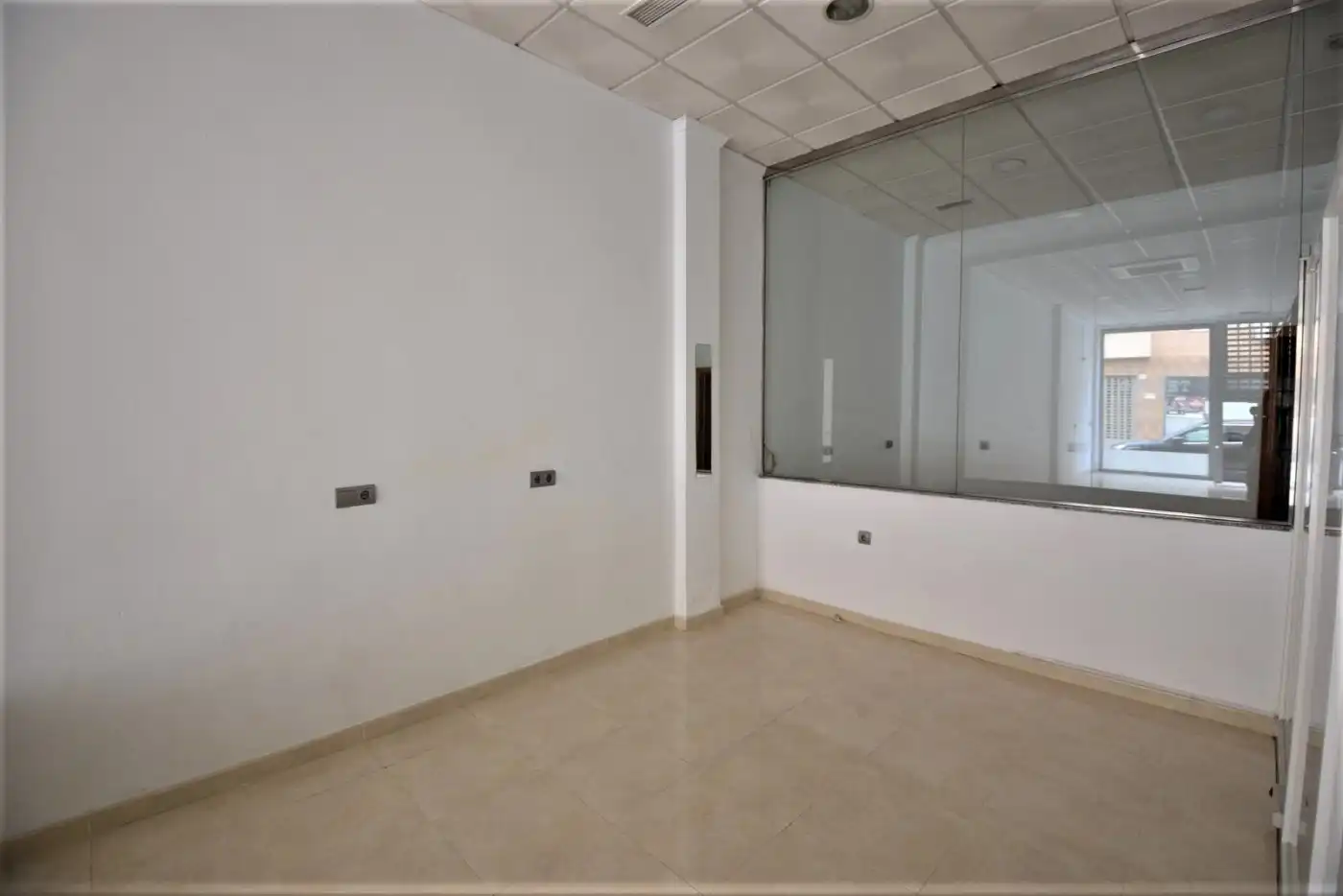 Local comercial en venda a Calle Miguel Angel, imagen 8