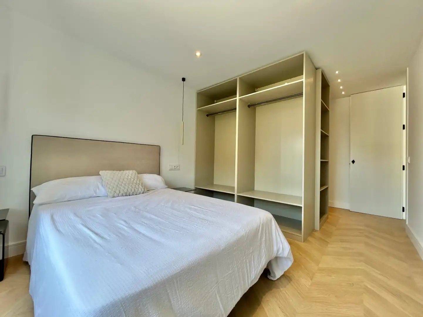 Dormitori de Apartament en venda en Málaga amb Aire condicionat, Calefacció i Terrassa