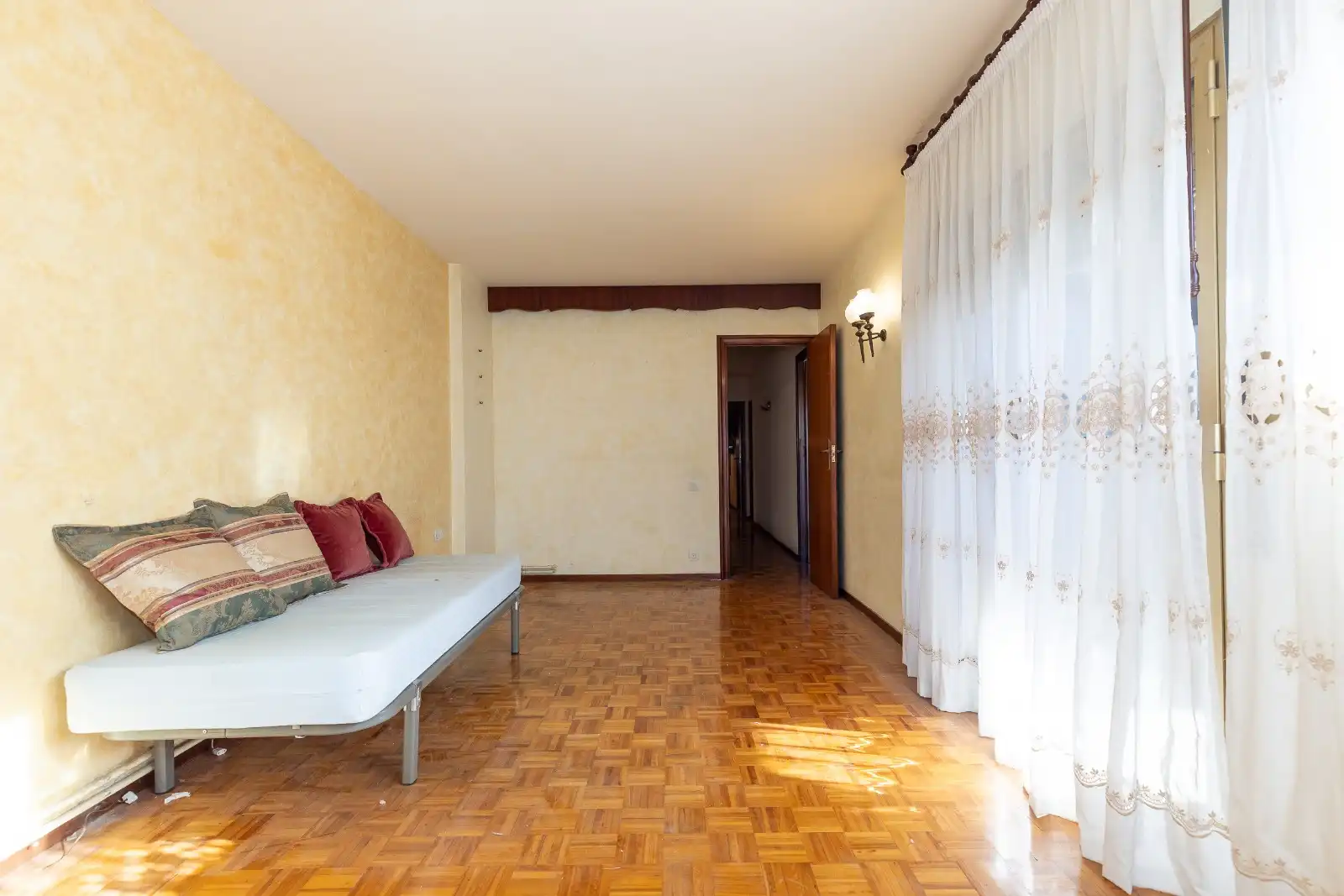 Sala de estar de Piso en venta en Tarragona con Calefacción, Parquet y Terraza