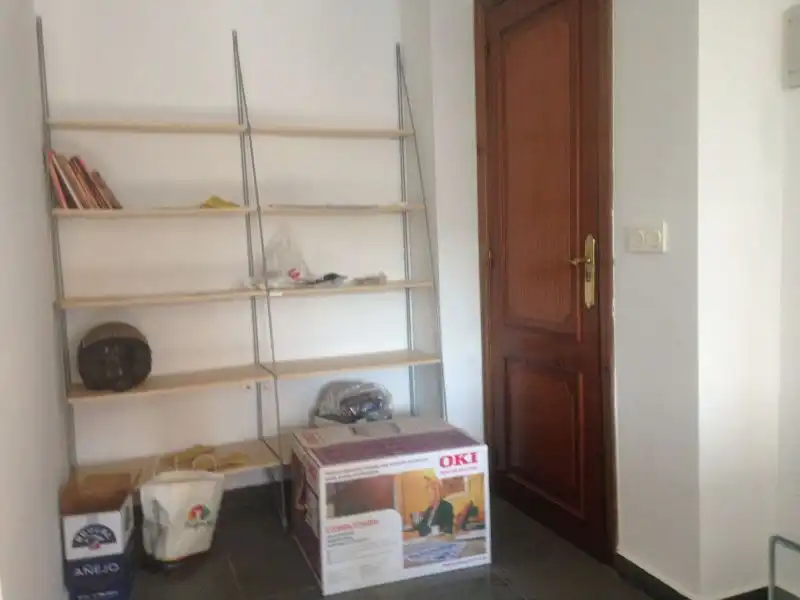 Schlafzimmer von Büro zur Miete in Ponferrada