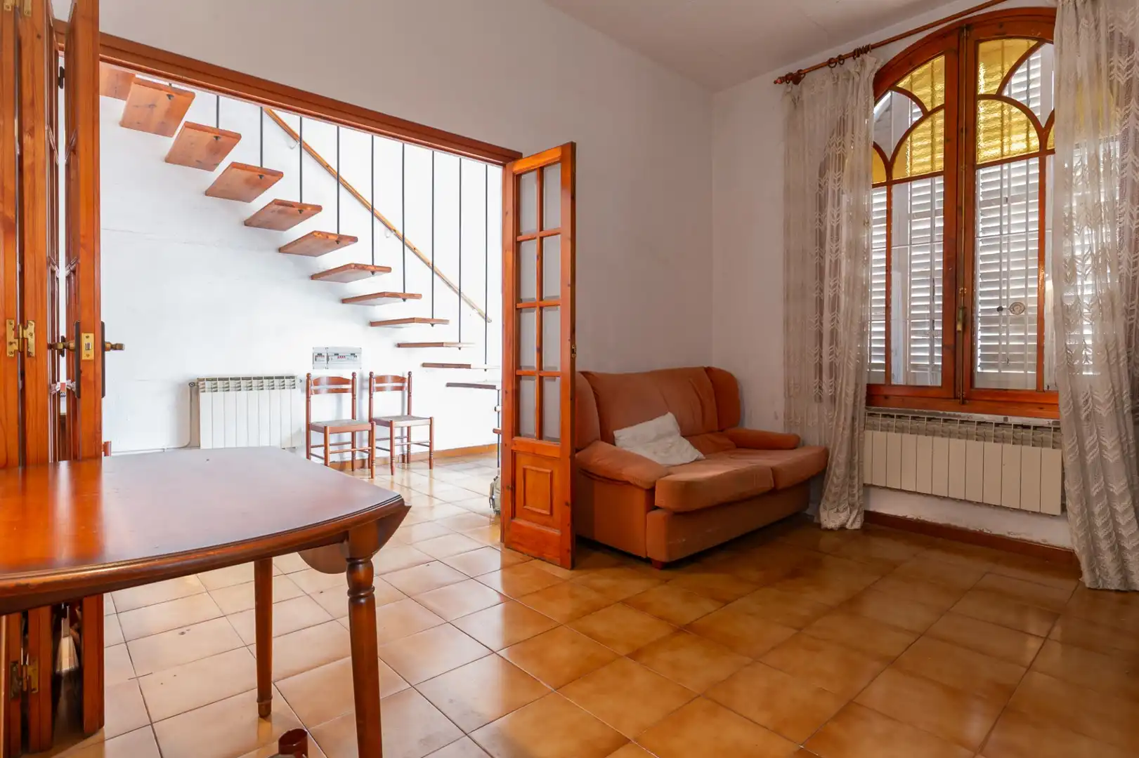 Sala de estar de Casa adosada en venta en Esplugues de Llobregat con Calefacción, Terraza y Alarma