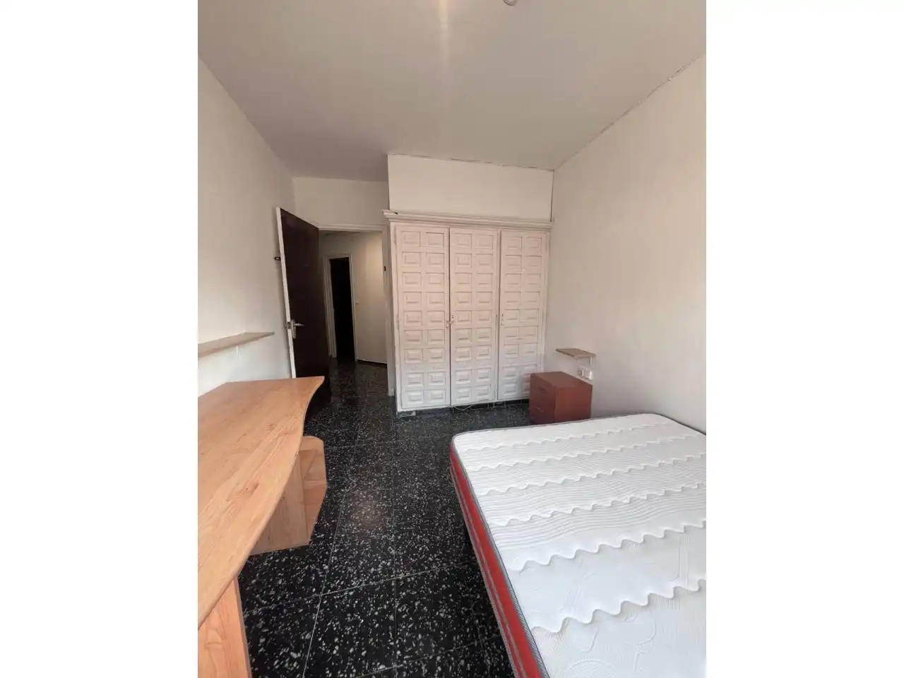 Bedroom of Flat for rent in Girona  with Heating and Furnished