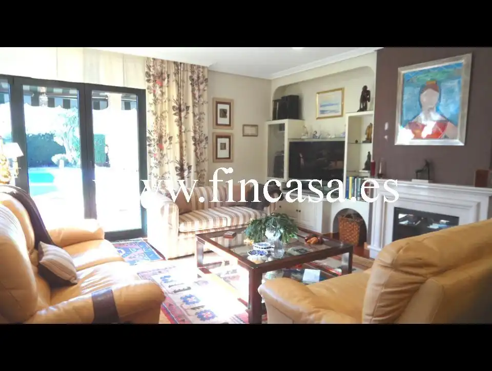 Sala de estar de Casa o chalet en venta en Baiona con Calefacción, Jardín privado y Piscina