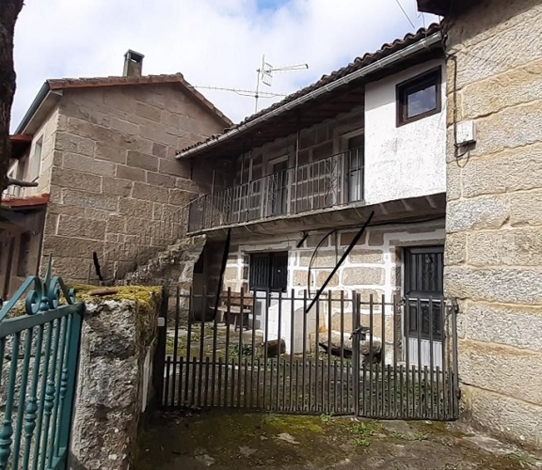 Exterior view of House or chalet for sale in Allariz  with Heating and Furnished