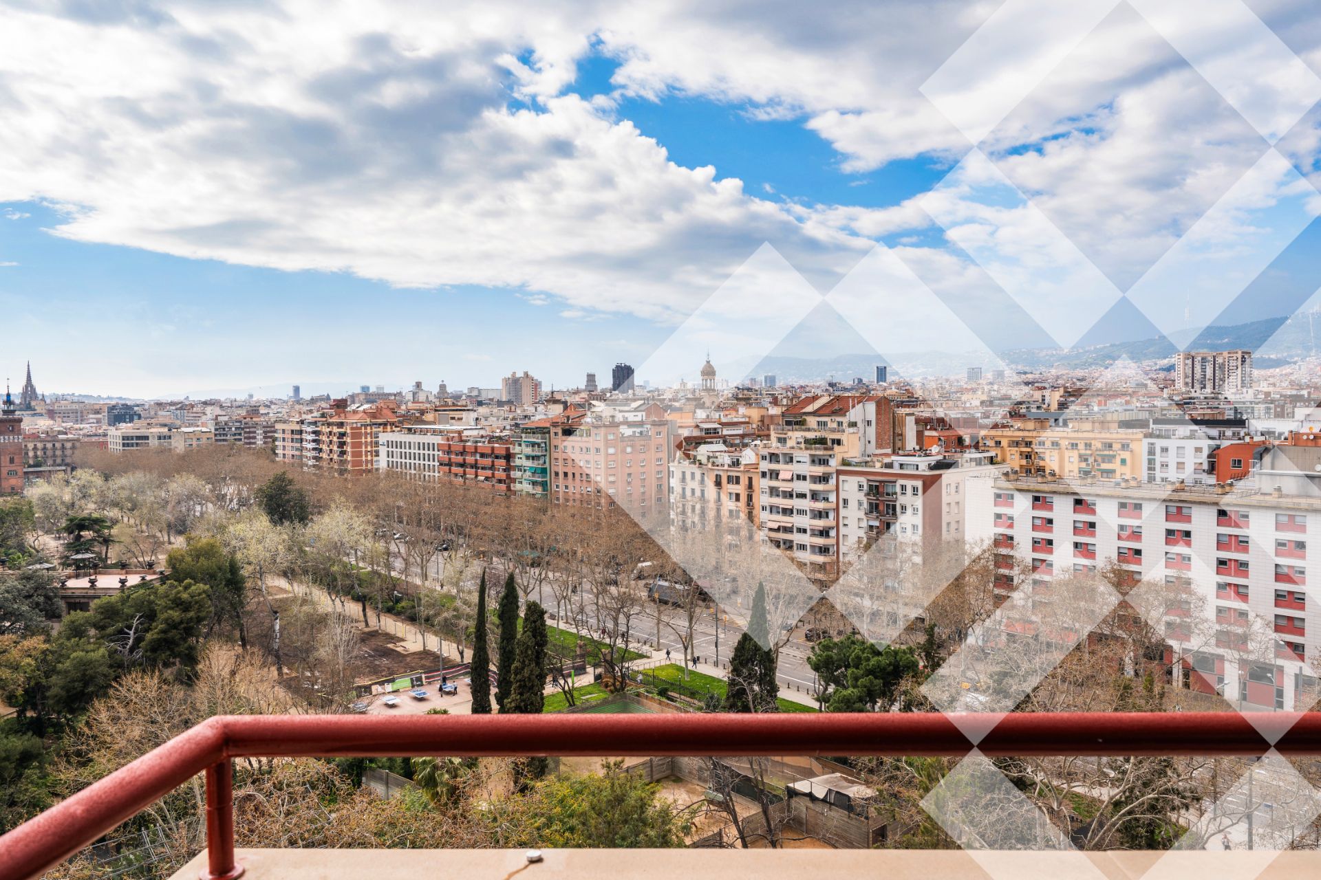 Exterior view of Duplex for sale in  Barcelona Capital  with Air Conditioner, Heating and Terrace