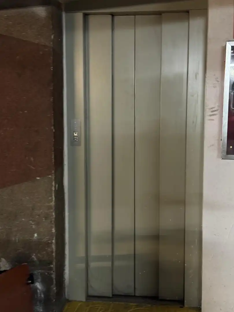 Einzelparkplatz mit Aufzug zur Miete in Carrer de la Diputació, imagen 6