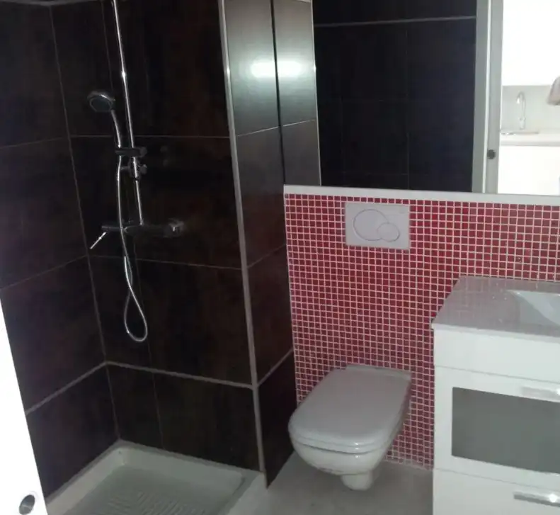 Bathroom of Lofts for rent in Valencia  with Air Conditioner, Heating and Furnished