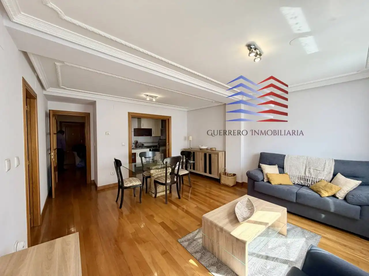 Living room of Apartments for rent in Ourense Capital   with Heating, Parquet flooring and Storage room