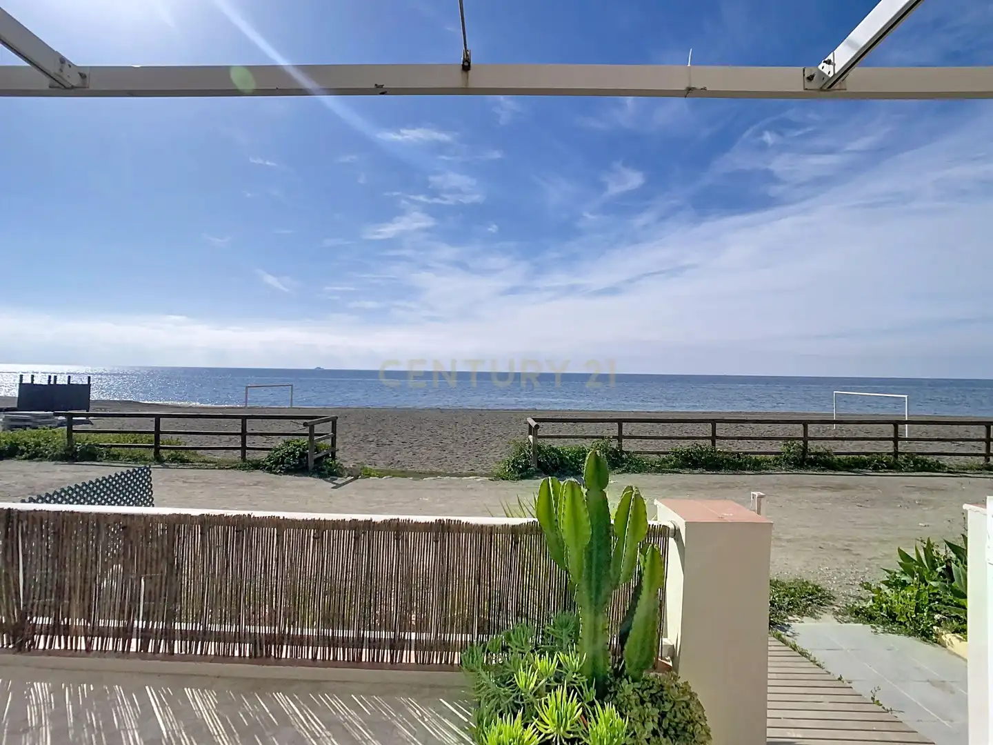 Vista exterior de Piso de alquiler en Rincón de la Victoria con Aire acondicionado y TV