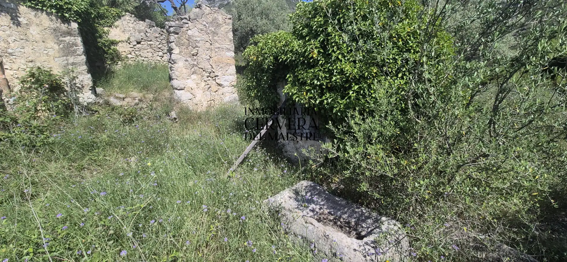 Finca rústica en venda en Rossell