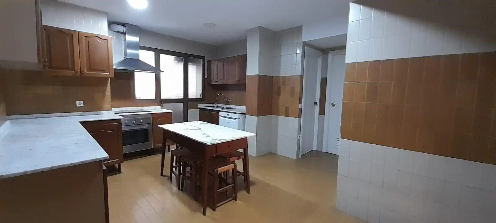 Cocina de Piso en venta en Córdoba con Calefacción