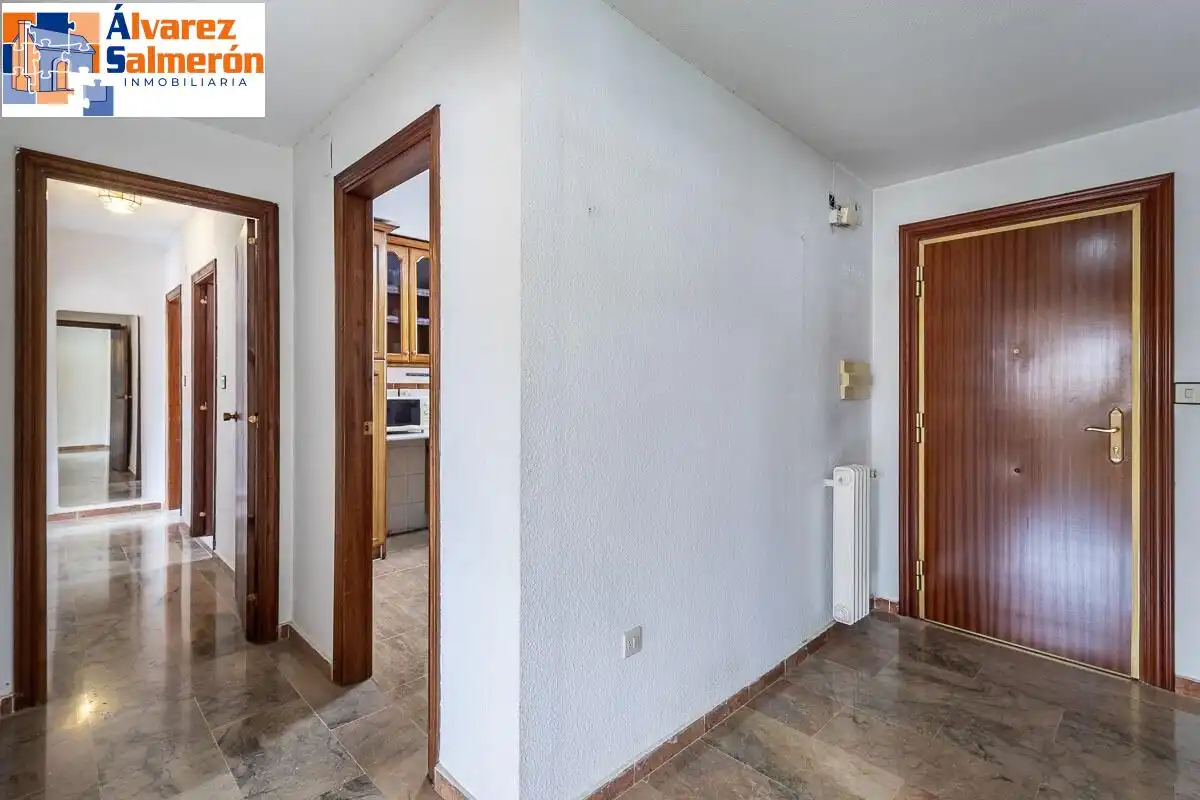 Flat for sale in Granada  with Heating and Terrace