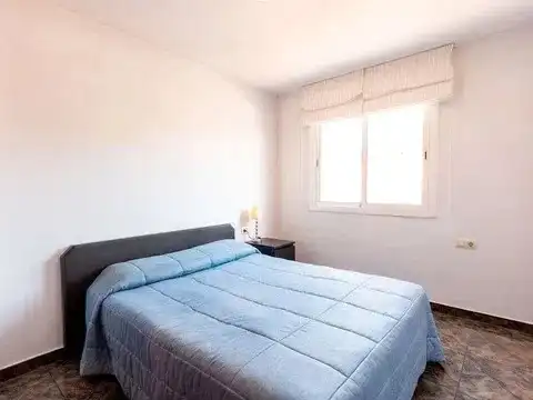 Casa aparellada amb terrassa en venda a Carrer Puigmal, imagen 34