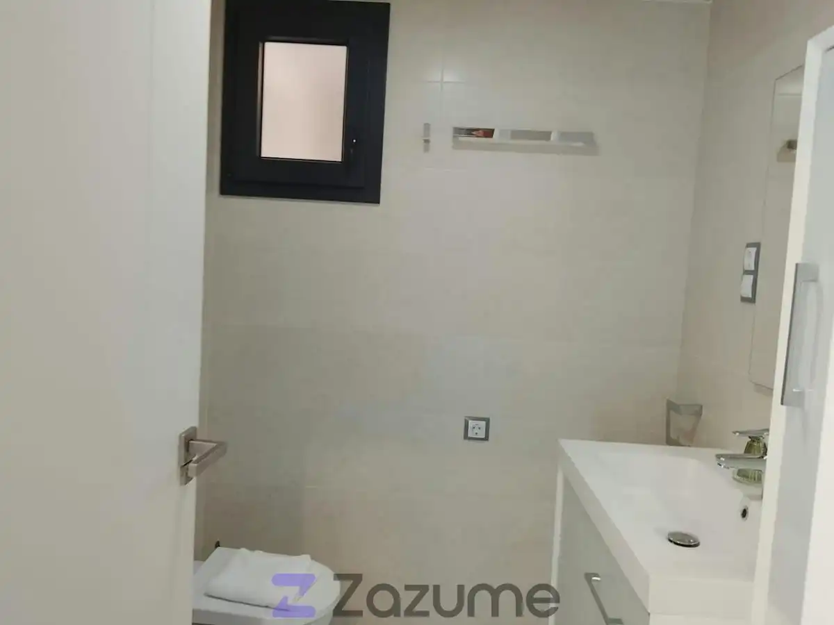 Baño de Apartamento de alquiler en Los Arenales del Sol