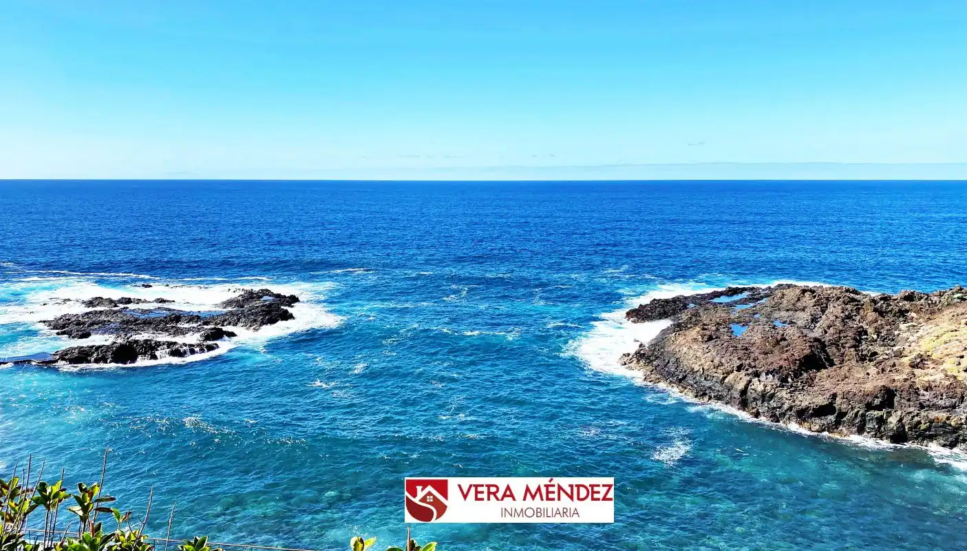 Vista exterior de Casa o xalet en venda en Tacoronte amb Jardí privat i Piscina