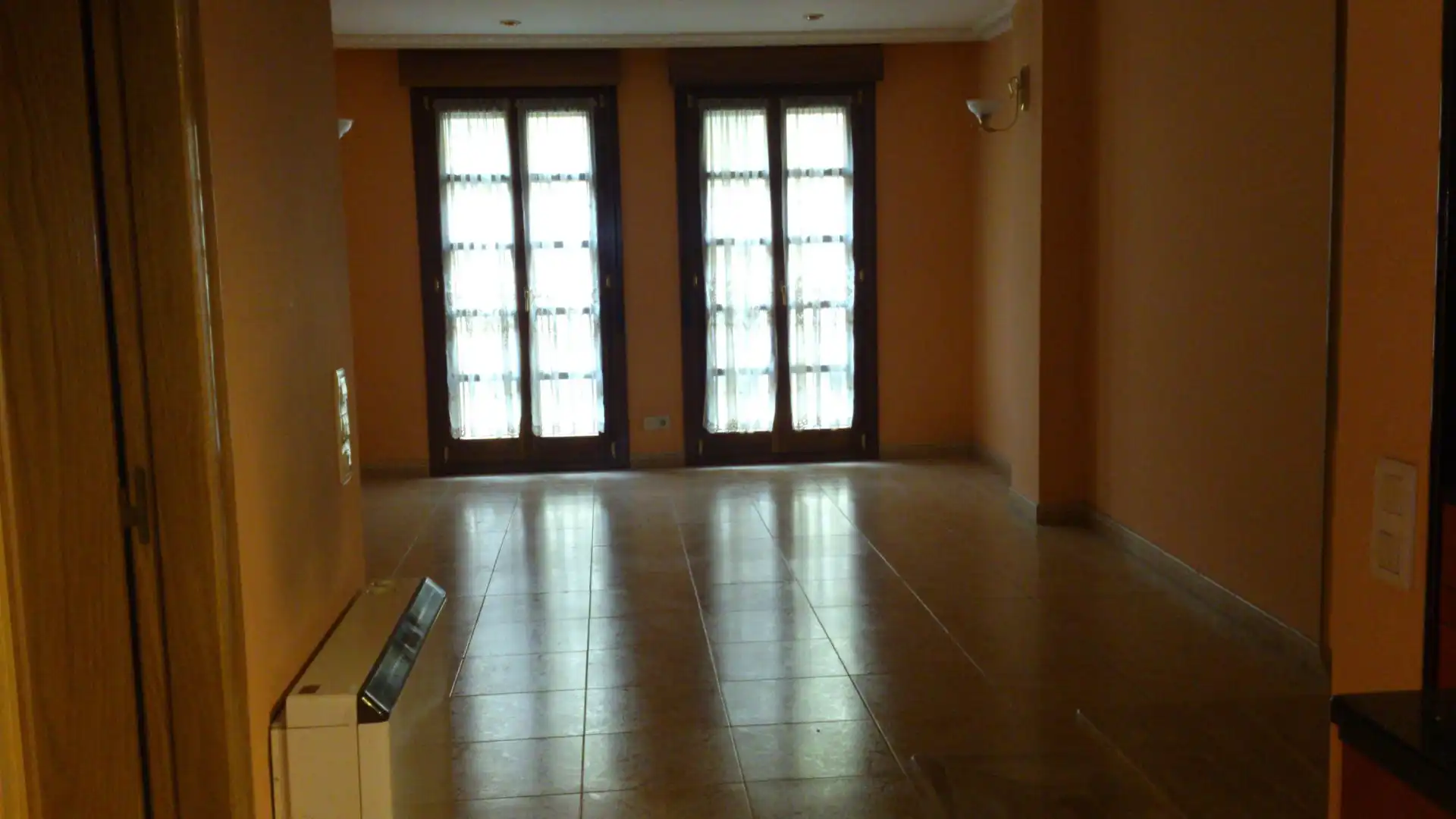 Casa adosada en venta en Avilés con Parquet
