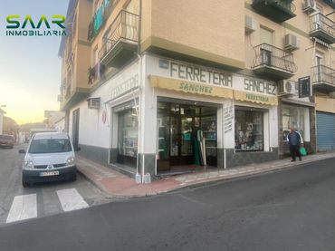 Locale commerciale in vendita a Centro