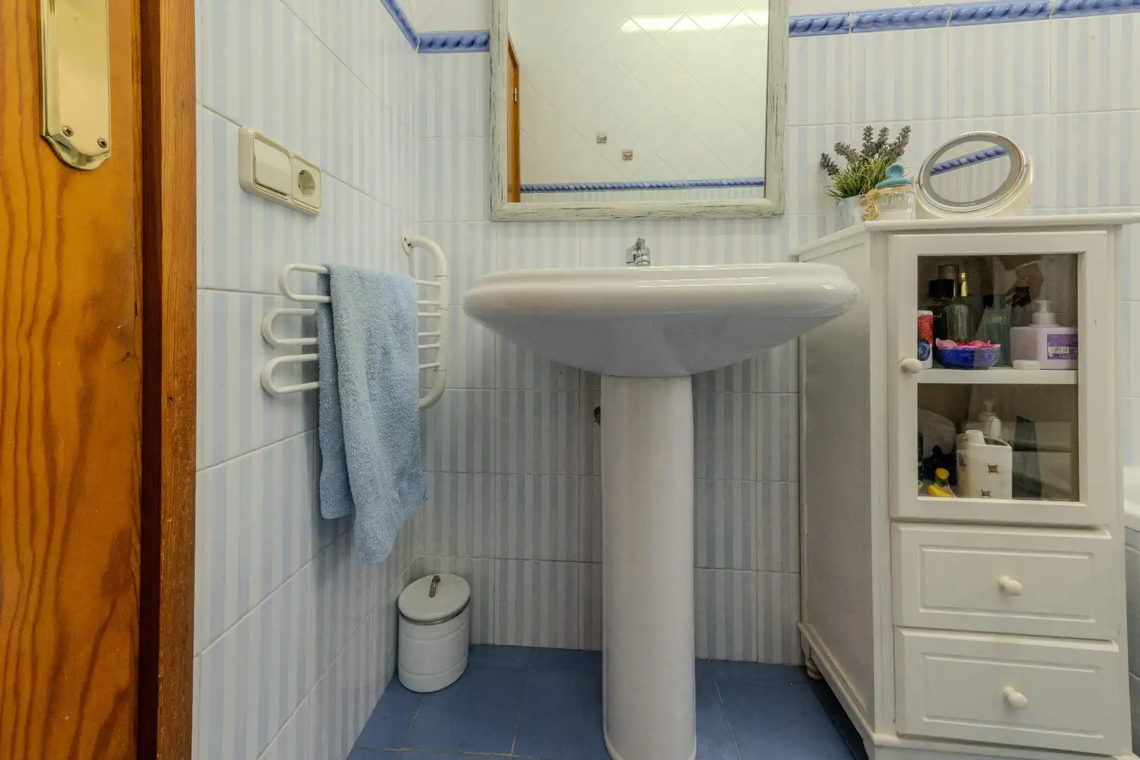 Bany de Casa o xalet en venda en Castellar del Vallès amb Calefacció, Jardí privat i Terrassa