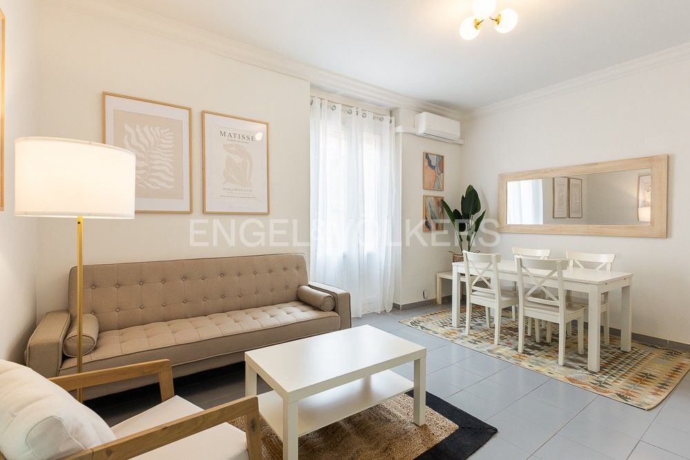 Sala d'estar de Apartament de lloguer en  Valencia Capital amb Aire condicionat i Calefacció
