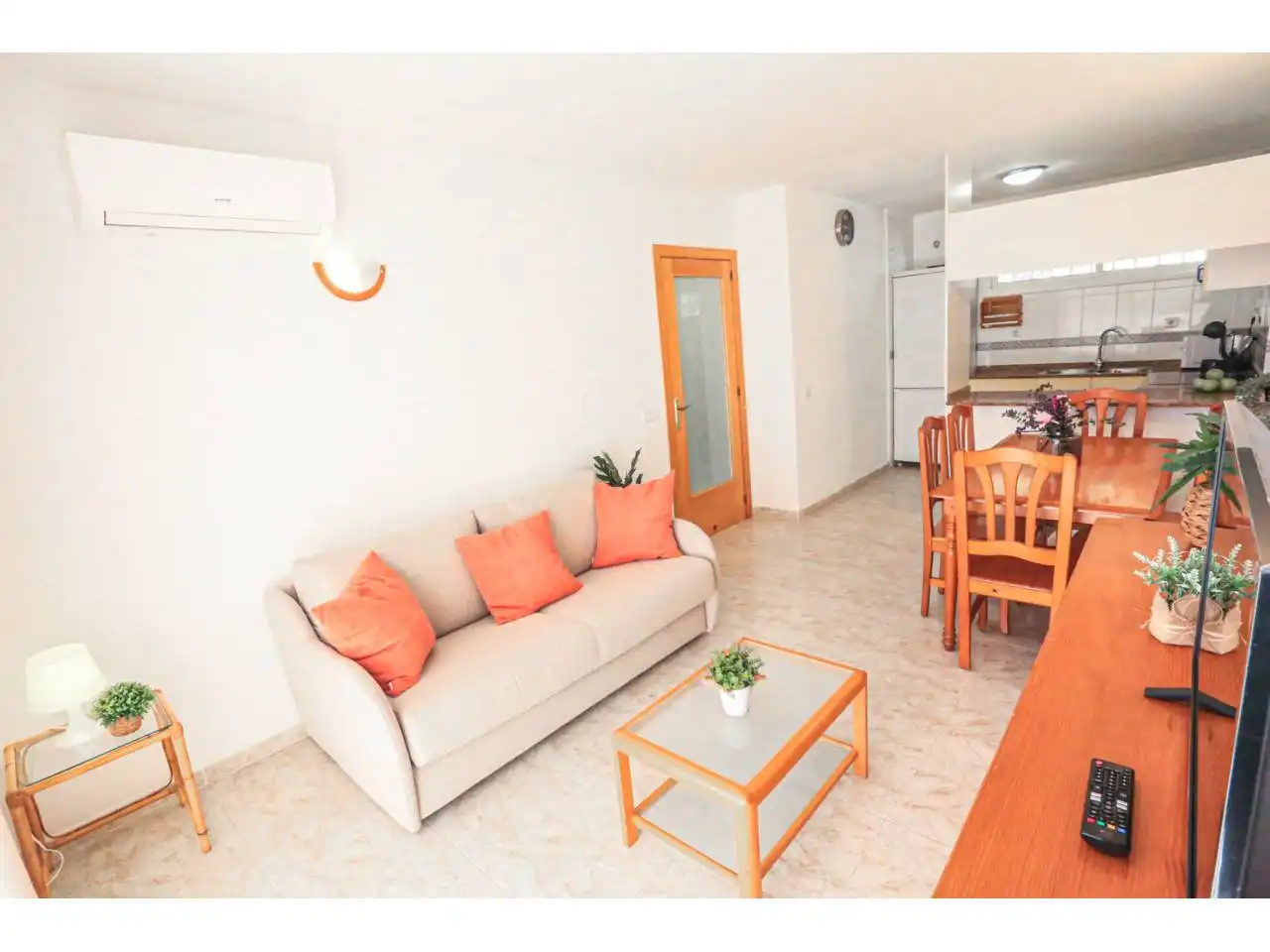 Sala de estar de Apartamento en venta en Vandellòs i l'Hospitalet de l'Infant con Aire acondicionado, Terraza y Trastero
