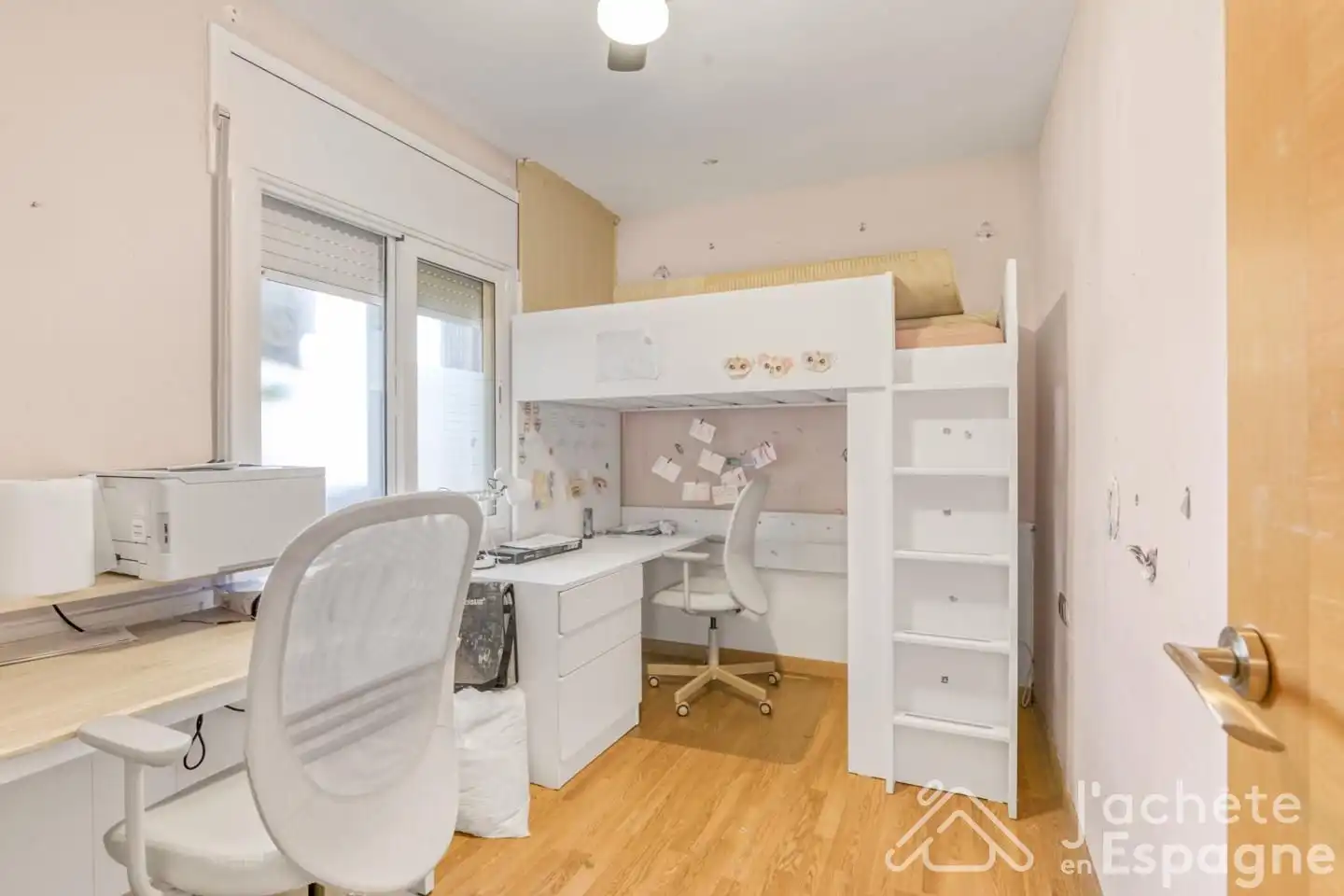 Habitación de Apartamento en venta en Gavà con Calefacción y Terraza