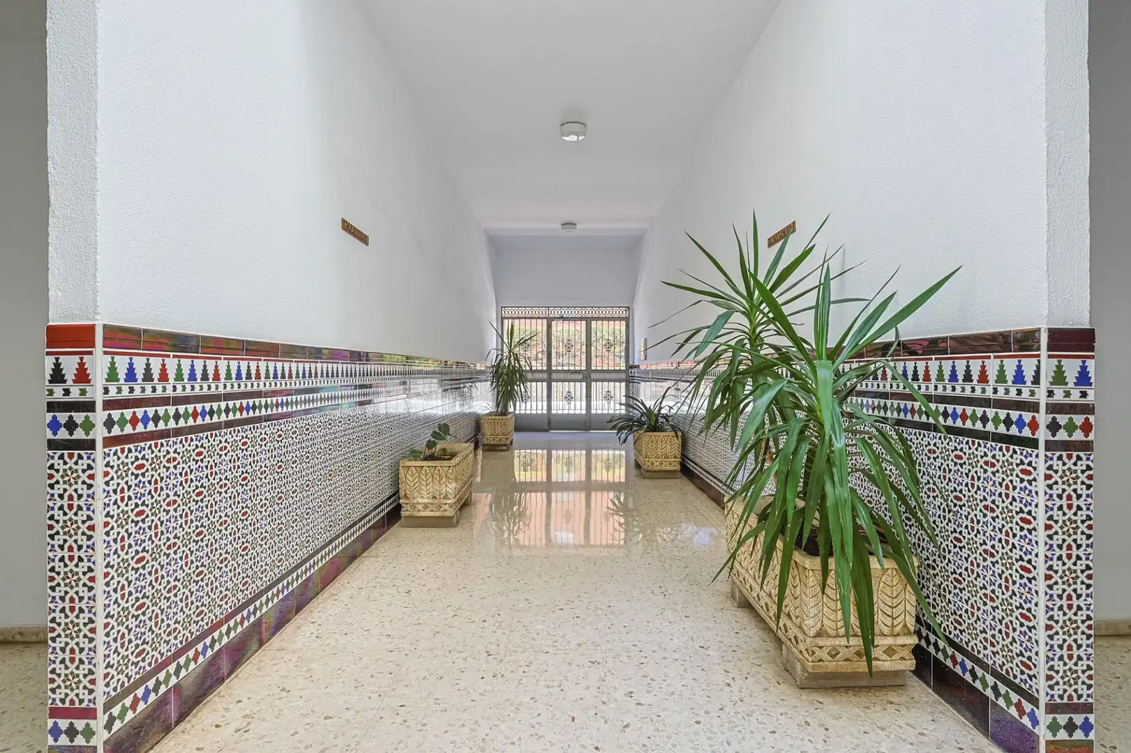 Flat for sale in Sevilla  with Air Conditioner and Furnished