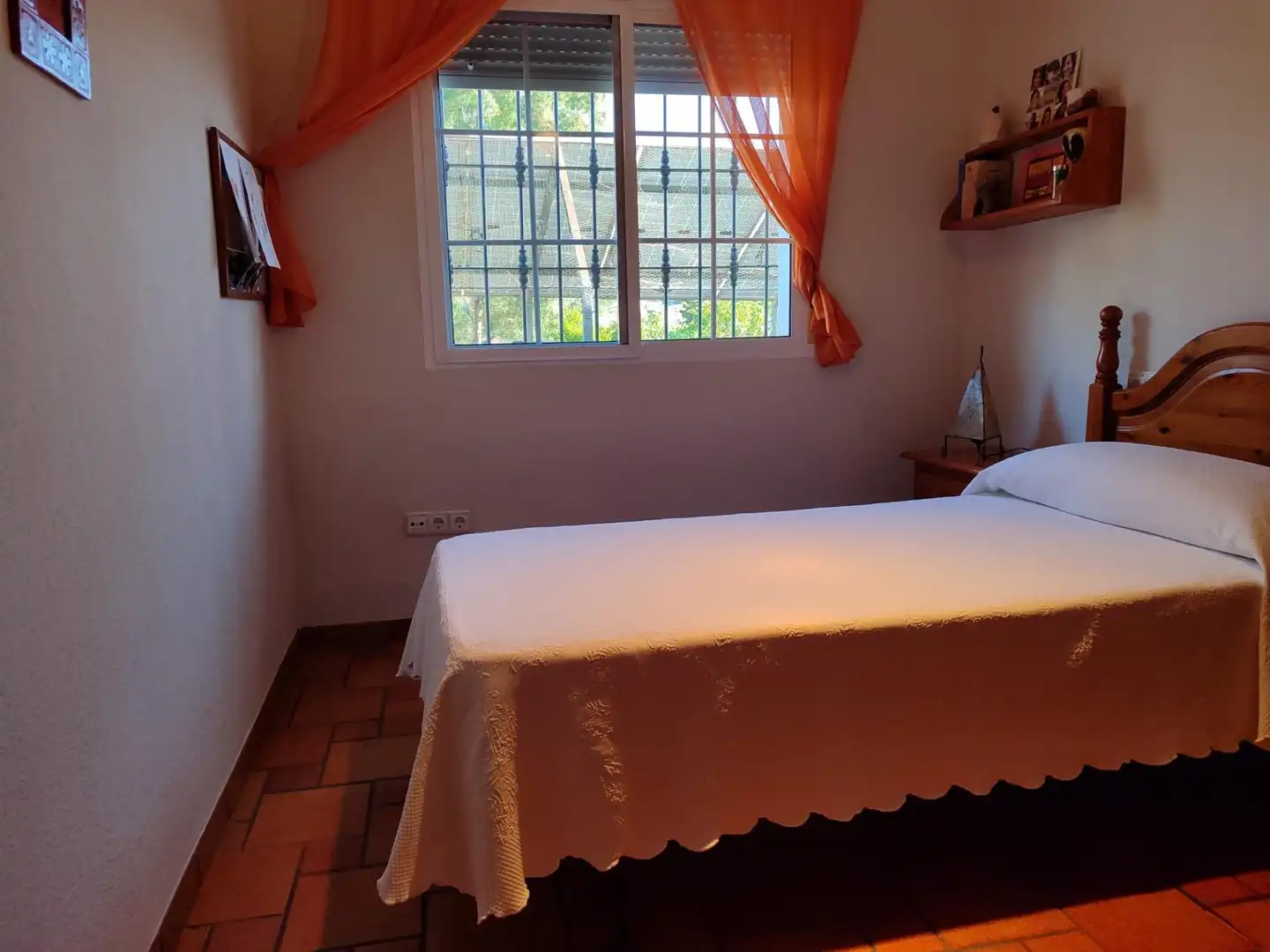 Dormitori de Casa o xalet en venda en Algeciras