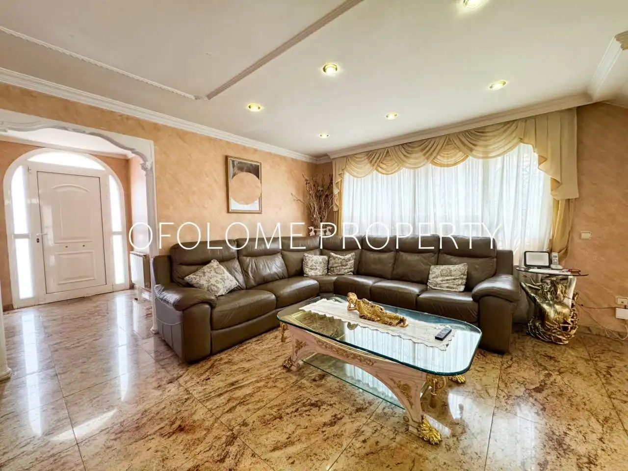 Sala de estar de Casa o chalet en venta en Santa Perpètua de Mogoda con Aire acondicionado, Calefacción y Jardín privado