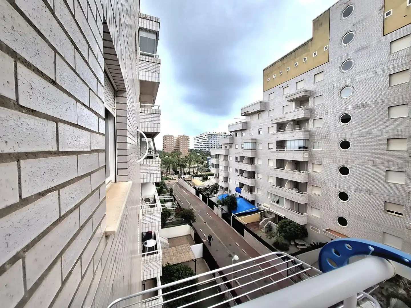 Vista exterior de Pis en venda en Oropesa del Mar / Orpesa amb Aire condicionat, Balcó i Piscina comunitària
