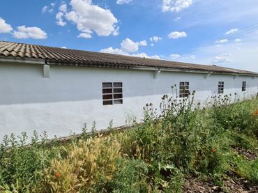 Nau industrial en venda a Morales del Vino