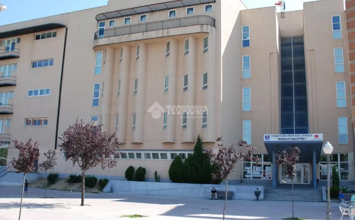 Vista exterior de Pis en venda en Móstoles amb Calefacció