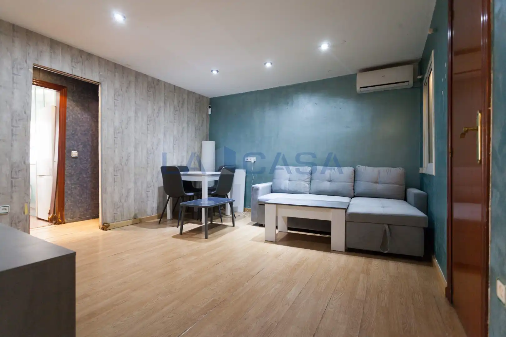 Wohnung zum Verkauf in L'Hospitalet de Llobregat mit Terrasse und Ofen
