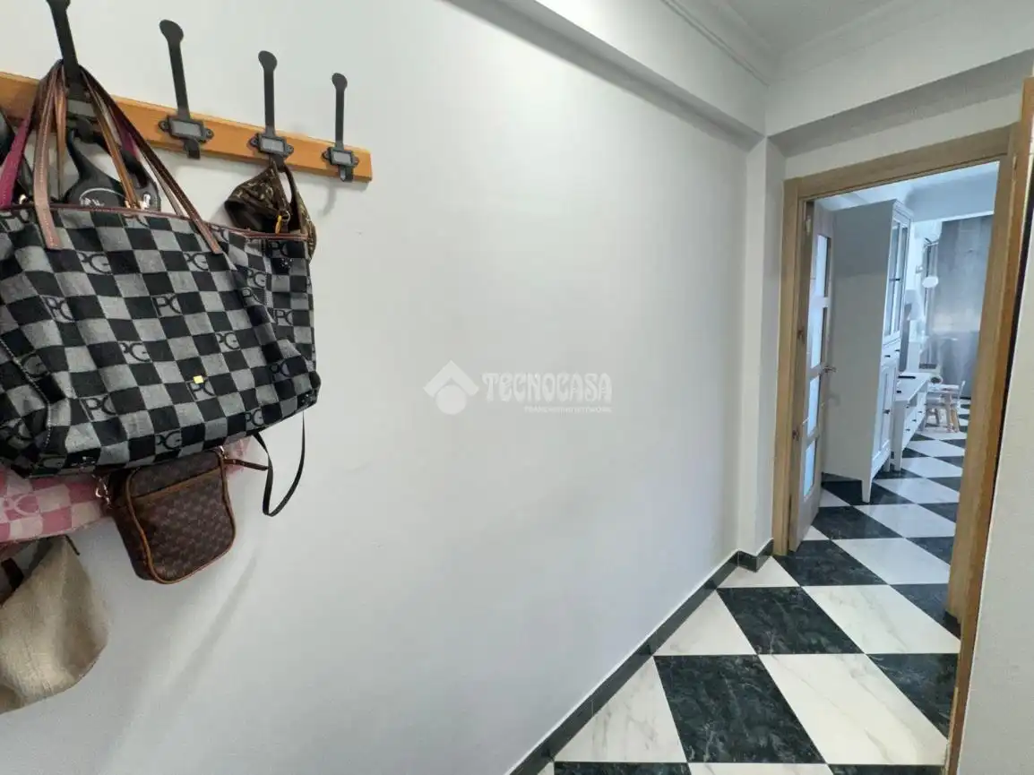 Wohnung zum Verkauf in Huelva mit Klimaanlage