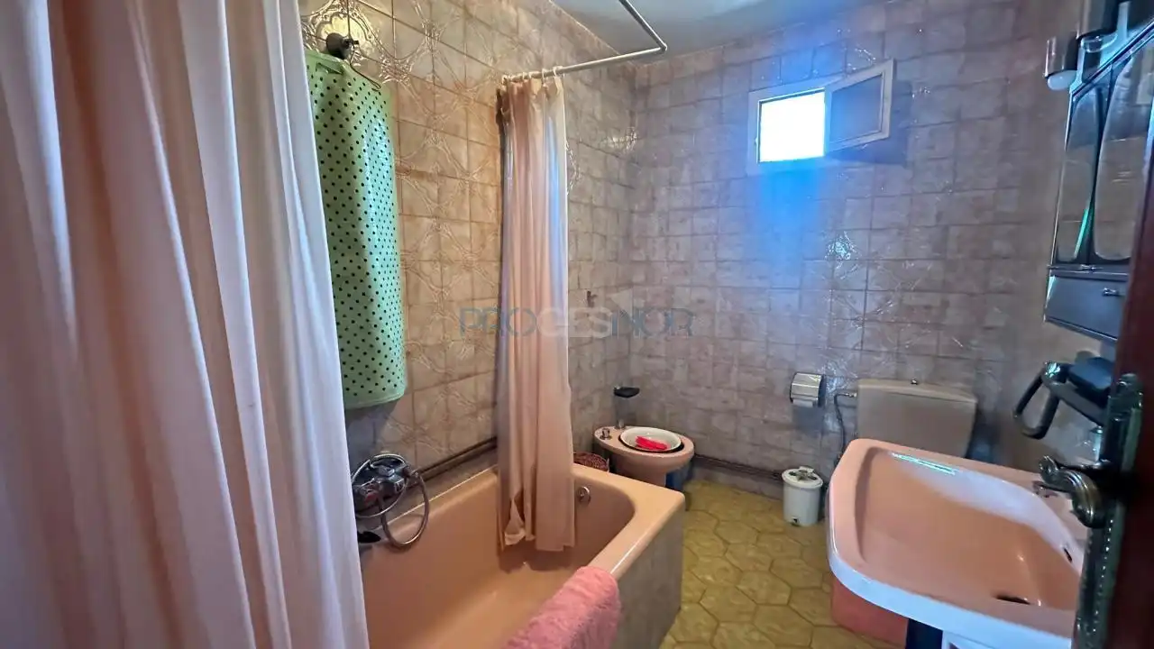 Baño de Casa o chalet en venta en Carrizo con Calefacción, Jardín privado y Terraza