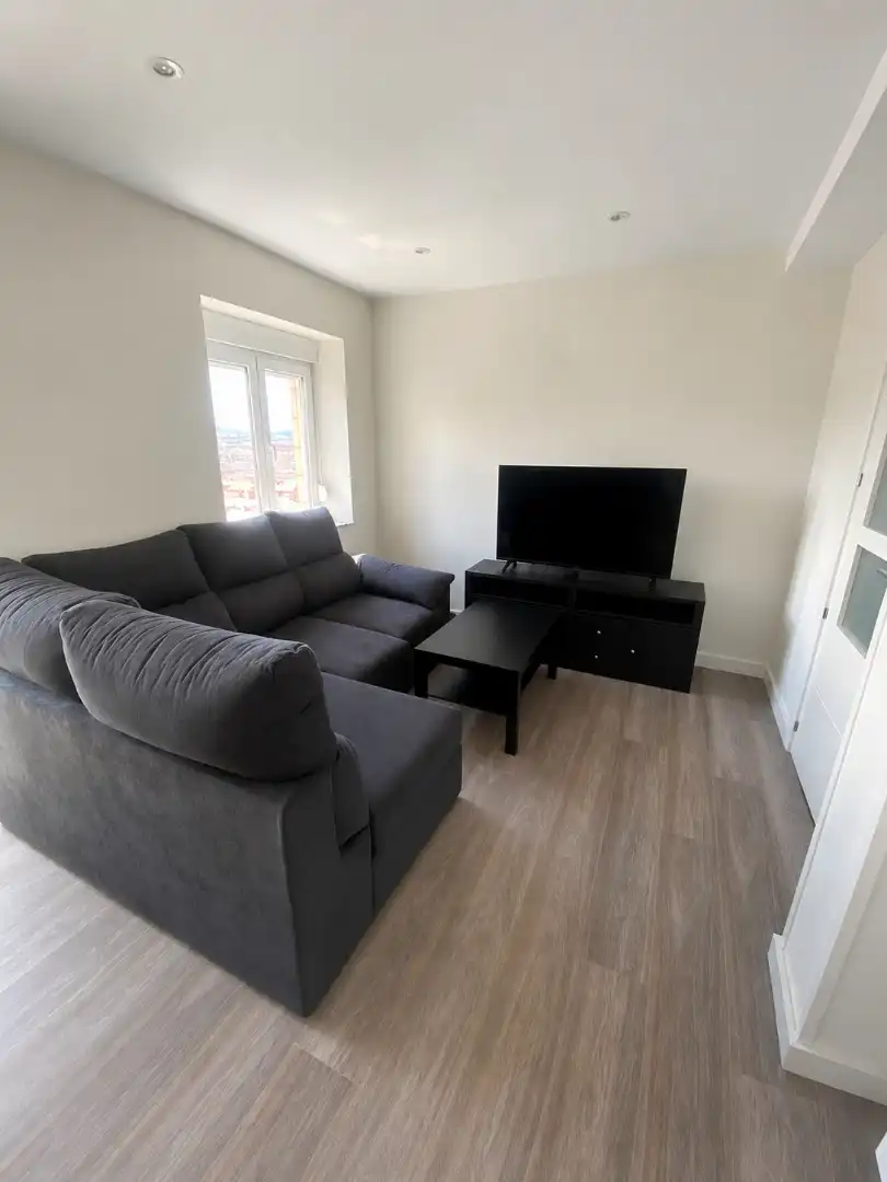 Wohnzimmer von Wohnung zur Miete in Gijón  mit Heizung, Parkett und Abstellraum