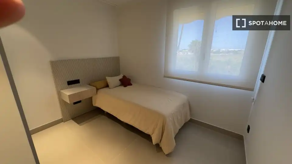 Schlafzimmer von Wohnungen zur untervermieten in Alicante / Alacant mit Klimaanlage, Terrasse und Möbliert