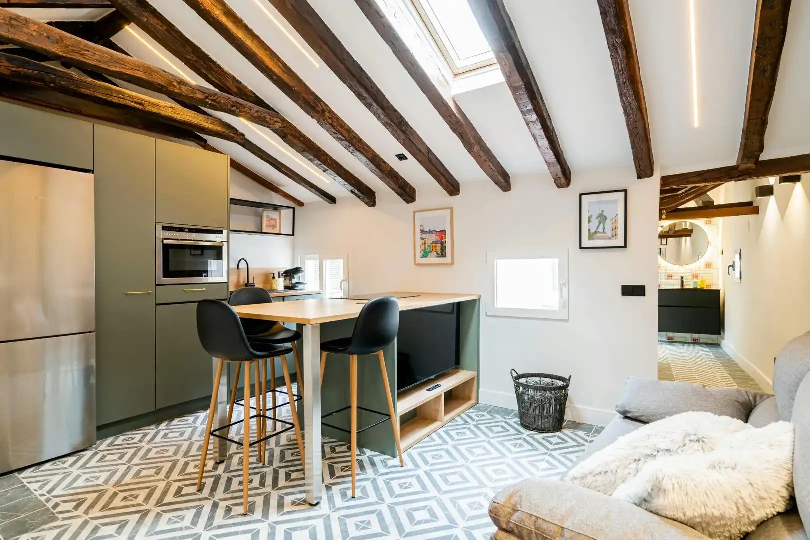 Wohnung zur Miete in Calle JOAQUIN COSTA, Centro - Sagrario