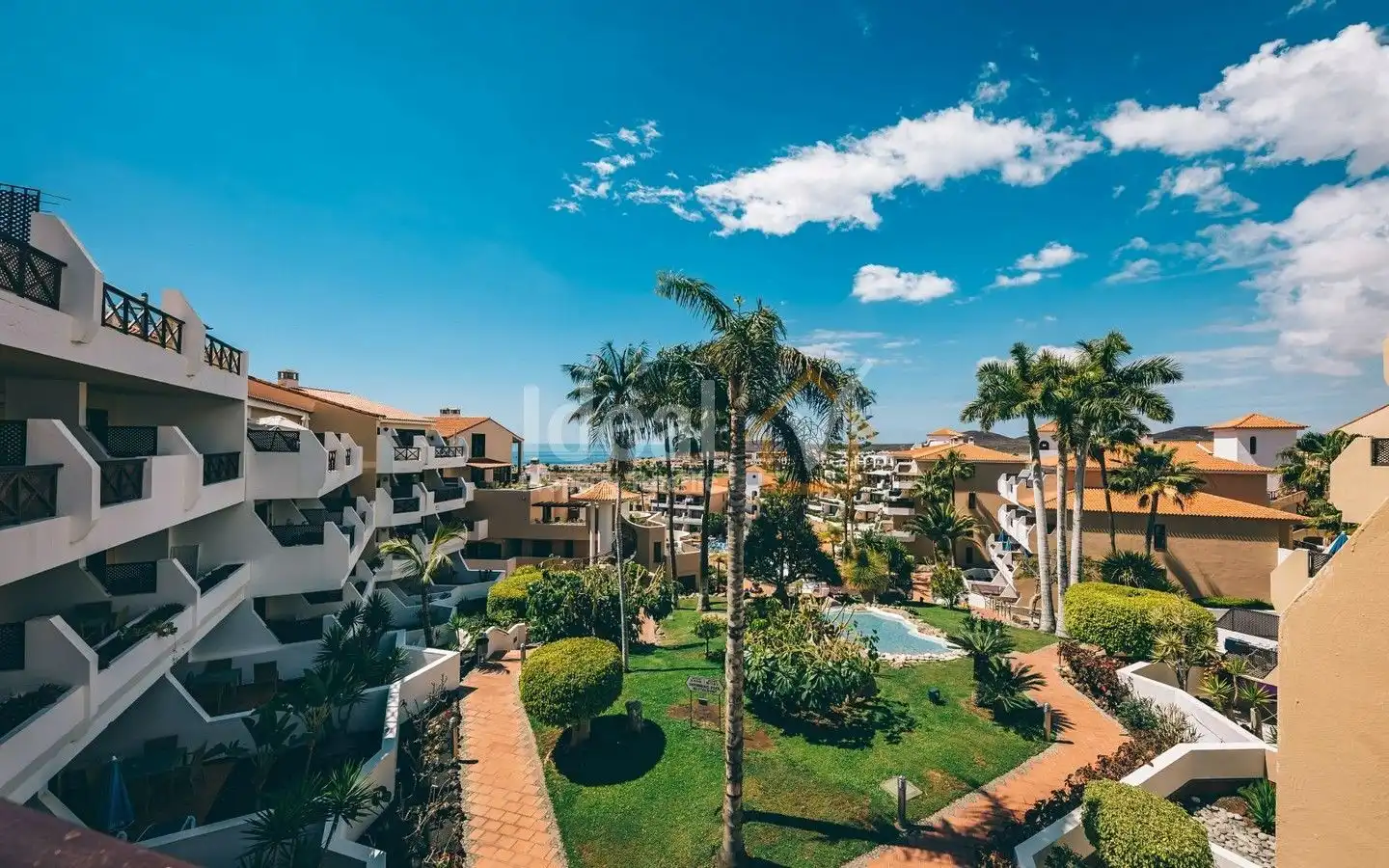 Vista exterior de Àtic en venda en San Miguel de Abona amb Terrassa, Piscina i Moblat