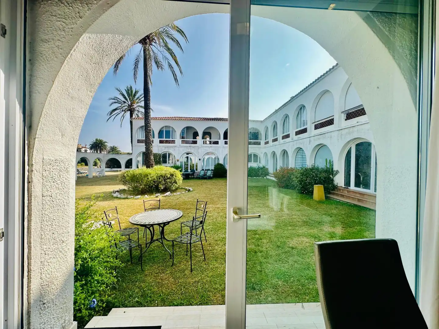 Jardí de Apartament en venda en Empuriabrava amb Aire condicionat, Jardí privat i Moblat