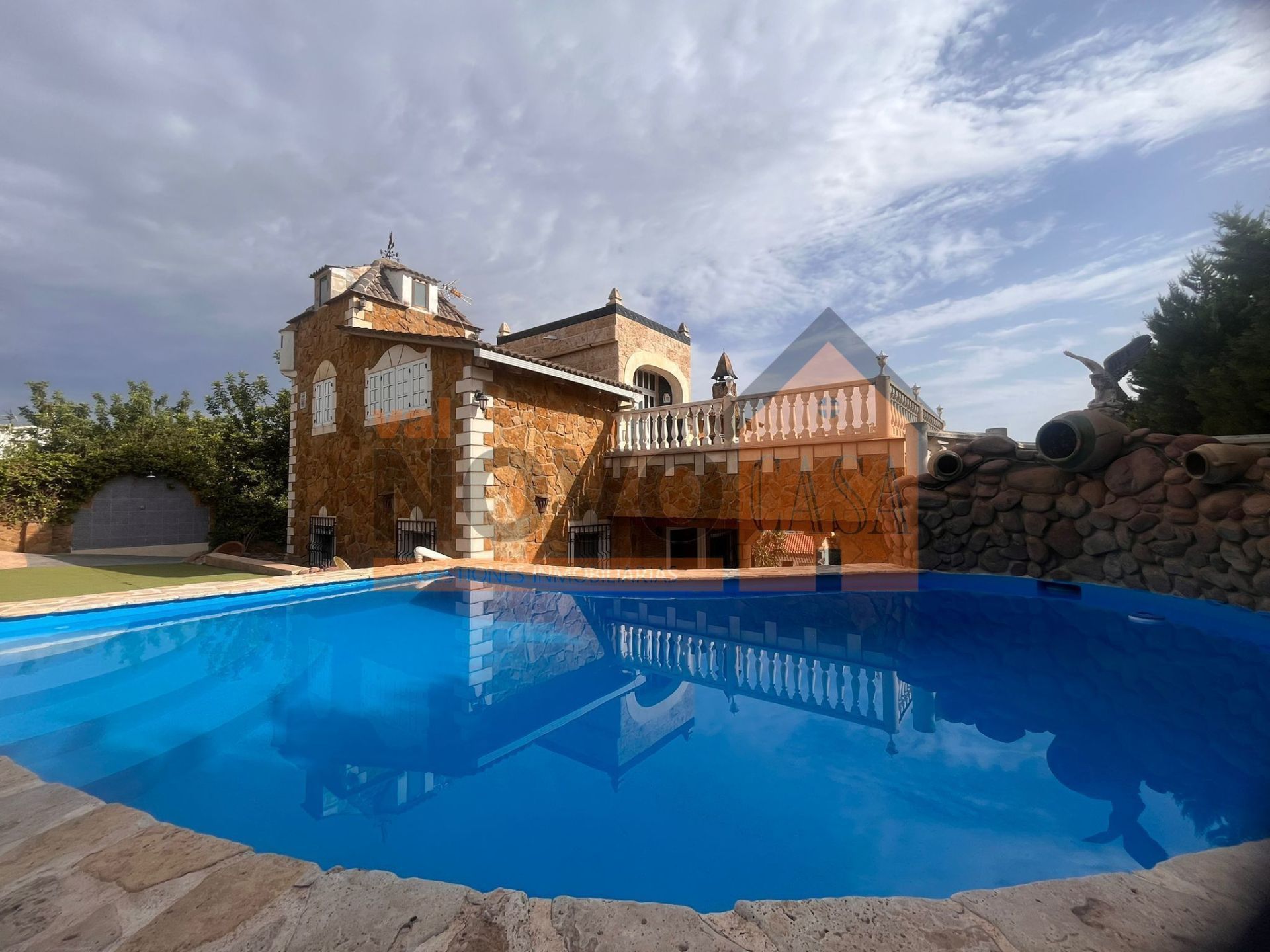 Piscina de Casa o xalet en venda en Picassent amb Aire condicionat, Calefacció i Jardí privat