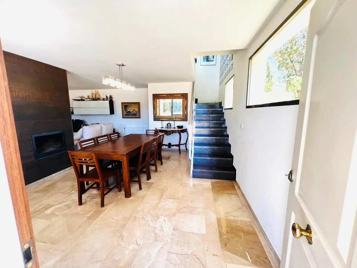 Menjador de Casa o xalet en venda en Elche / Elx amb Aire condicionat, Calefacció i Jardí privat